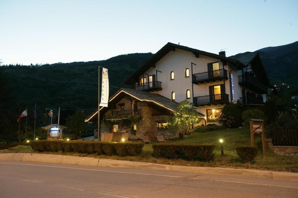 Hotel Chalet La Meridiana Saint-Pierre Luaran gambar
