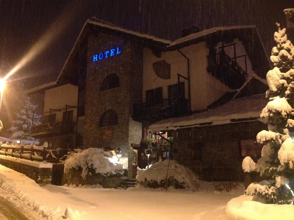 Hotel Chalet La Meridiana Saint-Pierre Luaran gambar